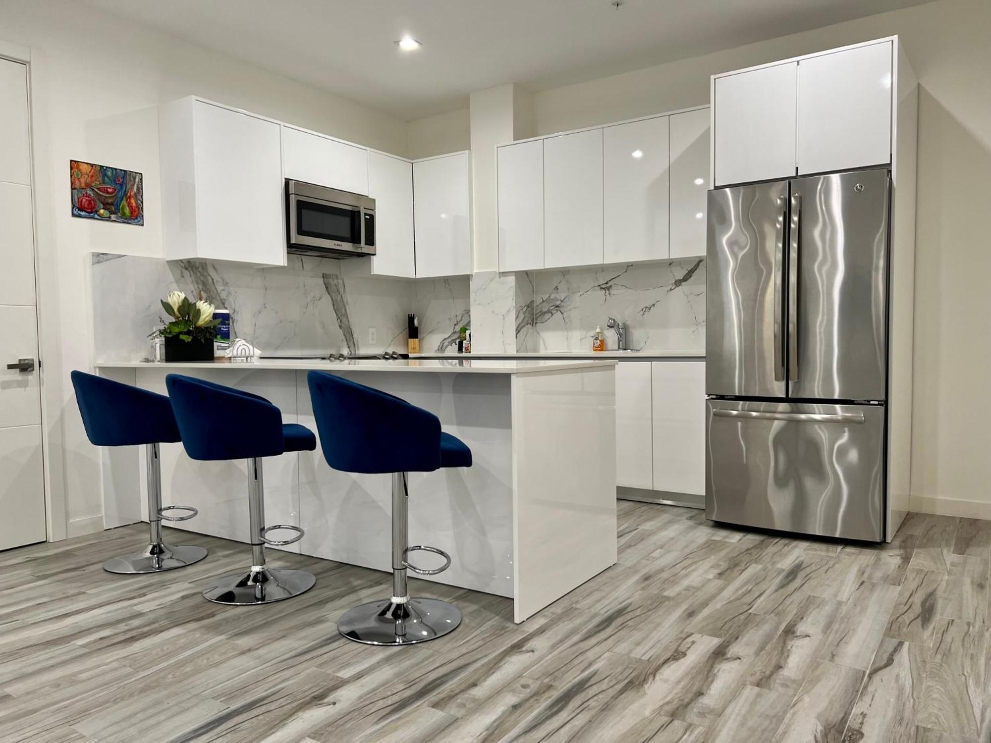 The Cove - Condo Hotel - Palm Beach Strip Room photo